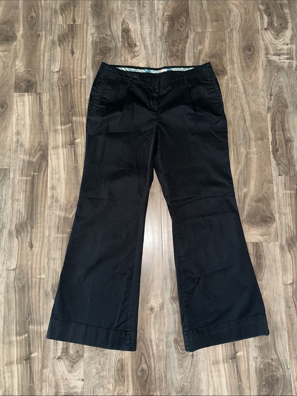 Stretch Women’s Black Wide Leg Cuffed Pants Size 14